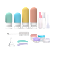 Utazó szilikontubus